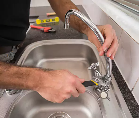 Local Experts for Faucet Repair in Garden Grove, CA:Schedule Affordable Faucet Repair Services with Us